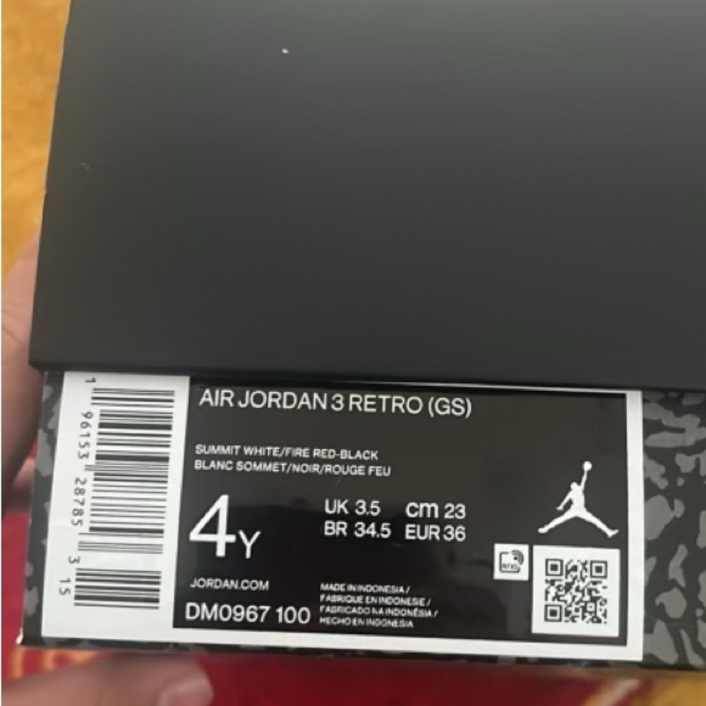 Jordan 3 Cements (used) 4Y